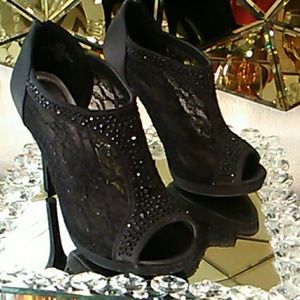Black Heels NWOT